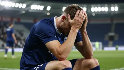 Raków Częstochowa, ostatni w Ekstraklasie, potrzebuje zmian w składzie po porażce w Lidze Europy z Hajdukiem Split, aby...